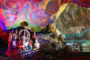 ports kuala lumpur batu caves inside colours